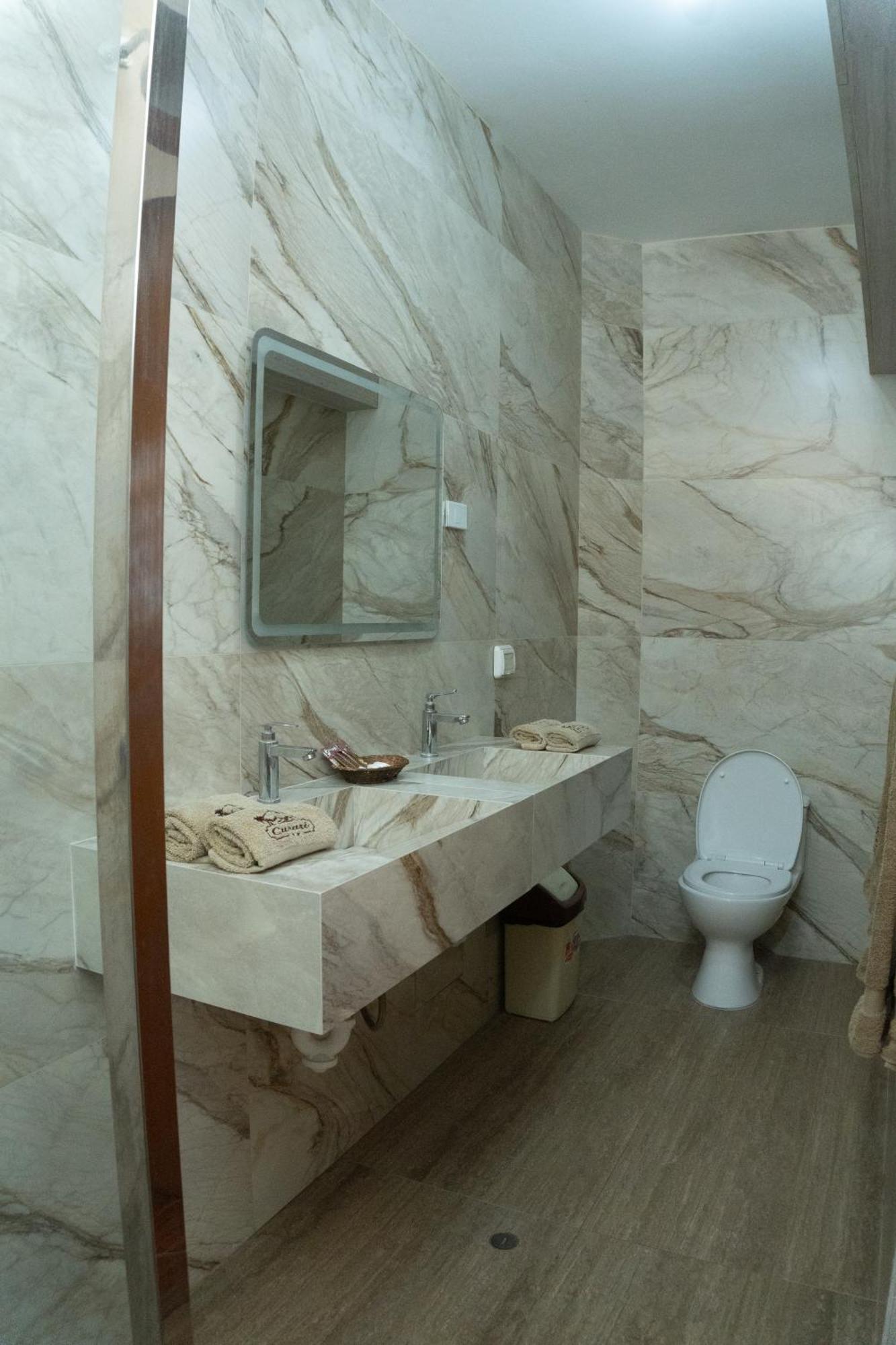 Hotel Curasi Ica Eksteriør billede